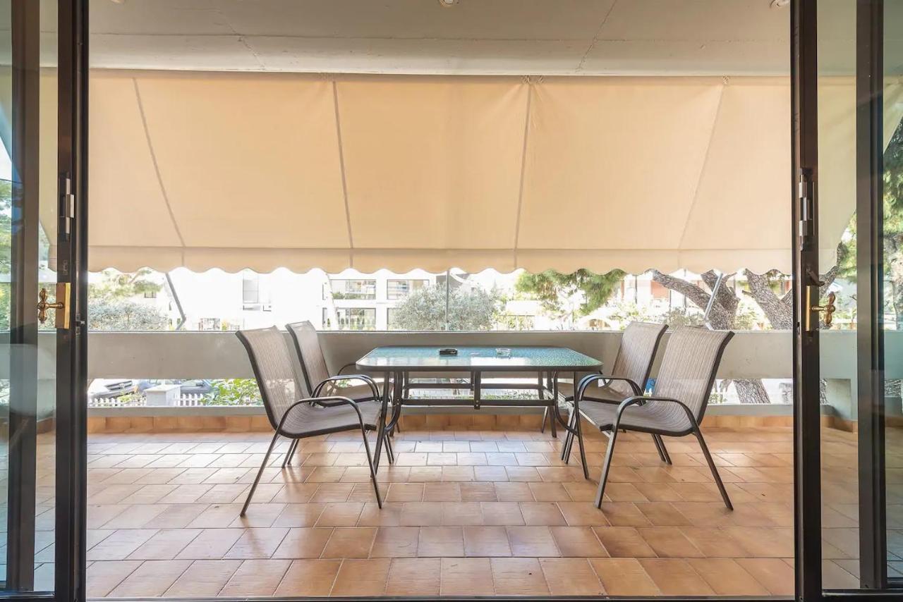 Glyfada Glass-Walled Designed Apt Atenas Exterior foto