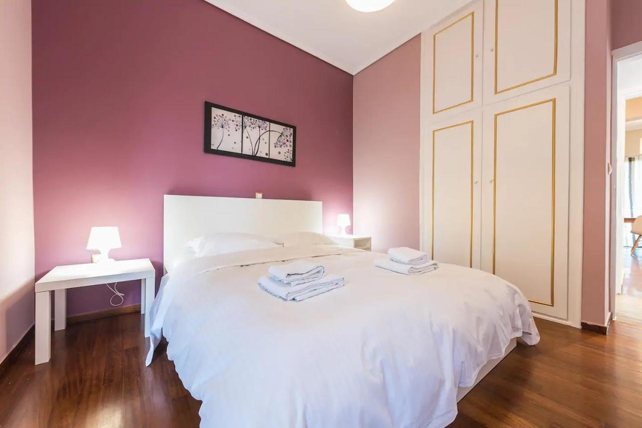 Glyfada Glass-Walled Designed Apt Atenas Exterior foto