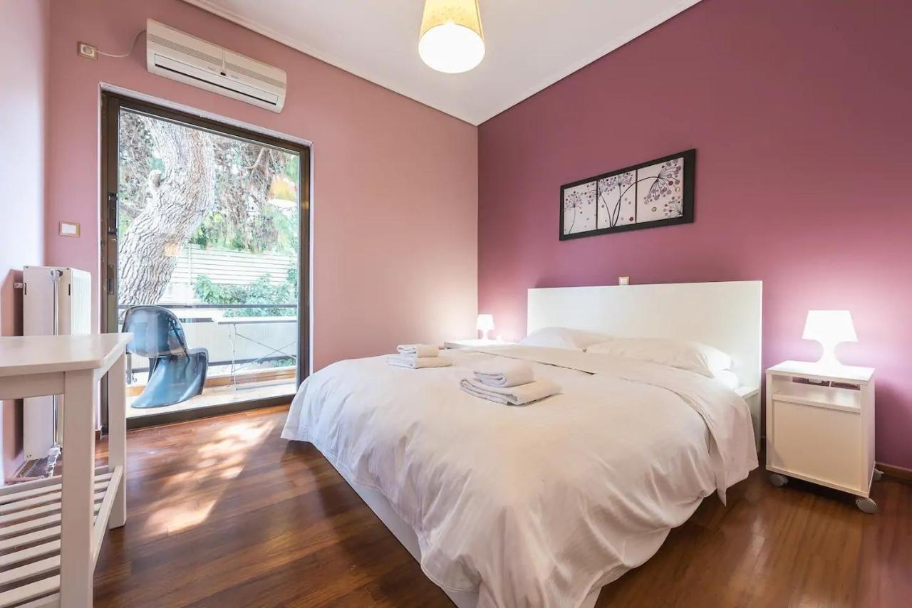 Glyfada Glass-Walled Designed Apt Atenas Exterior foto